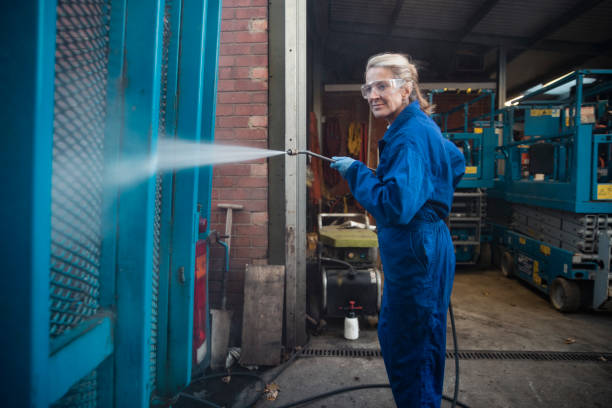 Best Concrete Pressure Washing  in English, IN