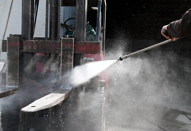 Best Residential Pressure Washing Services  in English, IN
